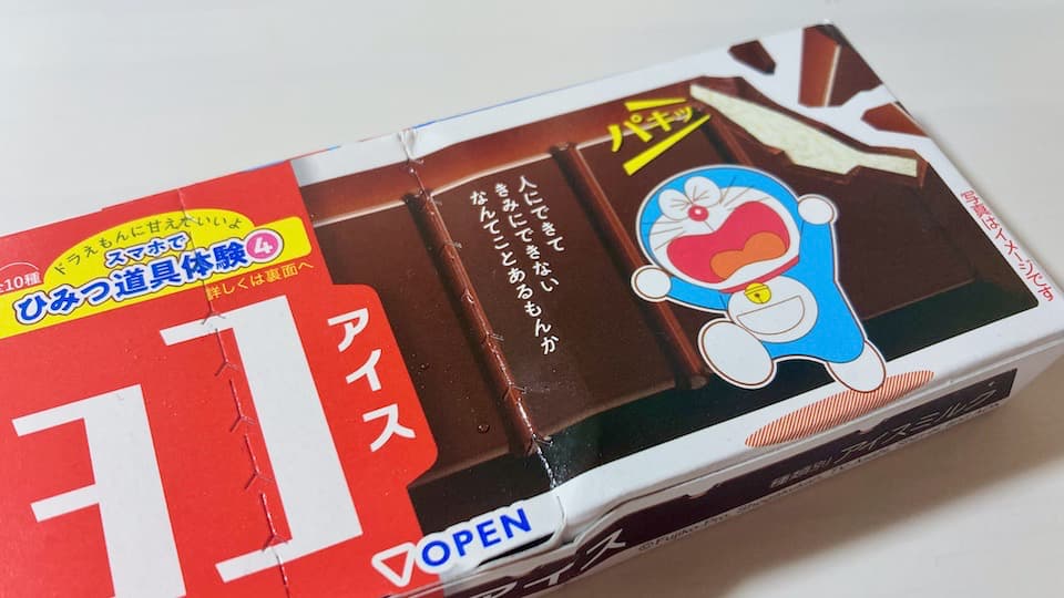 板チョコアイスとドラえもんのコラボ